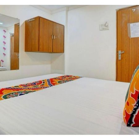 Hotel Super Mumbai  Buitenkant foto
